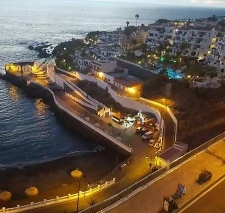 Studio Wifi Beach Front Apartment