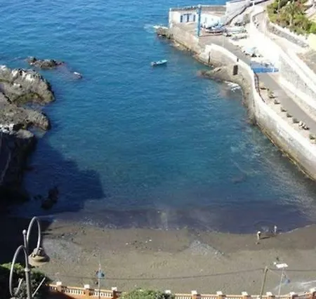 Studio Wifi Beach Front Puerto de Santiago (Tenerife)